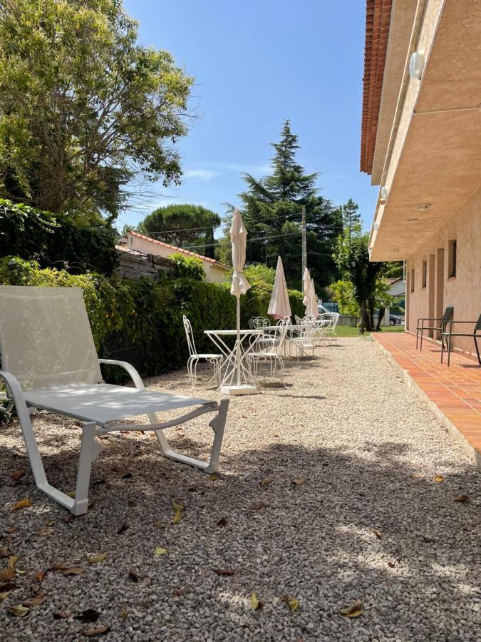 Motel Esterel Mandelieu Eksteriør billede